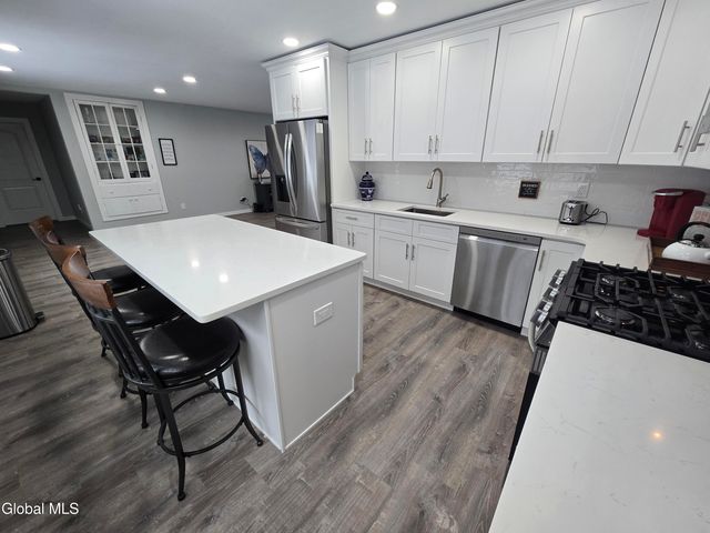 966 Thacher Park Road, Voorheesville, NY 12186