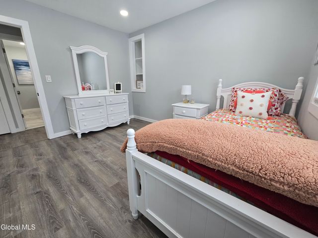 966 Thacher Park Road, Voorheesville, NY 12186