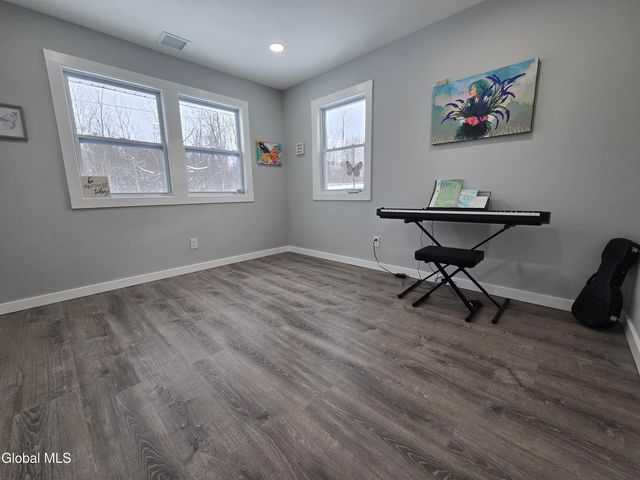 966 Thacher Park Road, Voorheesville, NY 12186