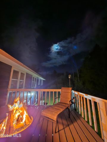 966 Thacher Park Road, Voorheesville, NY 12186