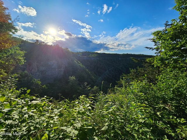 966 Thacher Park Road, Voorheesville, NY 12186