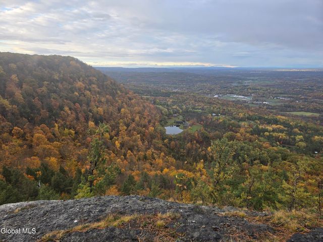 966 Thacher Park Road, Voorheesville, NY 12186