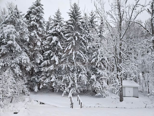 966 Thacher Park Road, Voorheesville, NY 12186