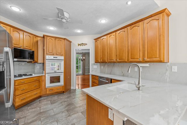 971 Cown Road, Villa Rica, GA 30180
