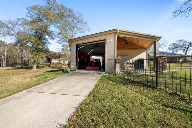 26816 Vista Meadow Court, Huffman, TX 77336