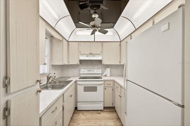 4533 MARINE PARKWAY 203, New Port Richey, FL 34652