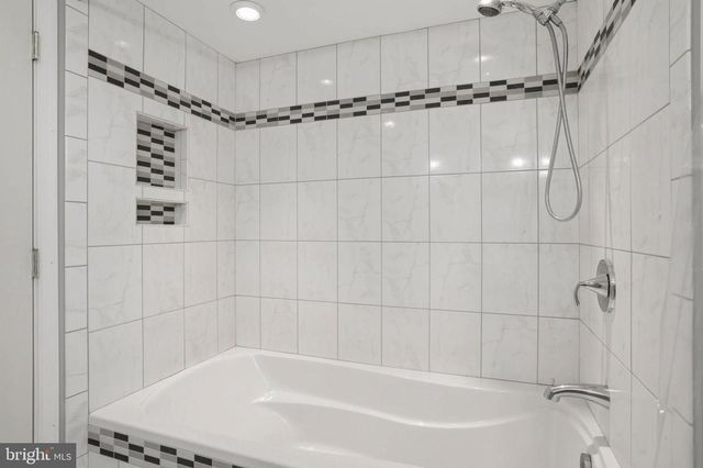 1008 GILBERT RD, Rockville, MD 20851