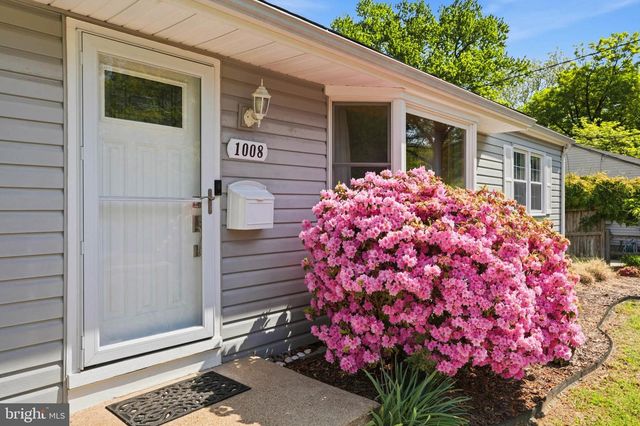 1008 GILBERT RD, Rockville, MD 20851