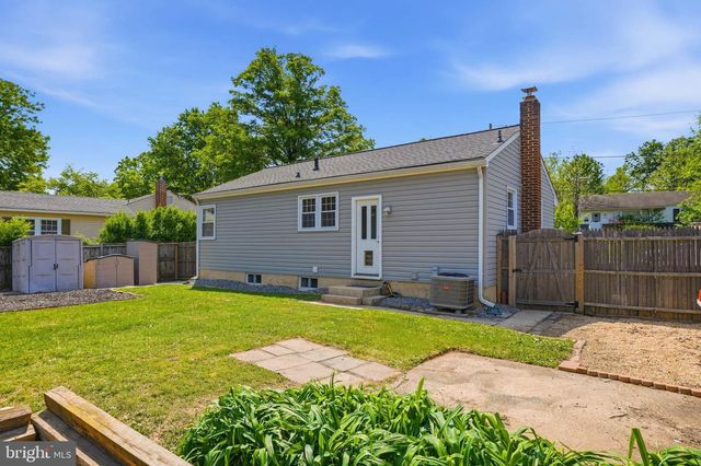 1008 GILBERT RD, Rockville, MD 20851
