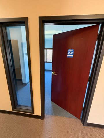 1689 N Curran Road N 202, Mchenry, IL 60050