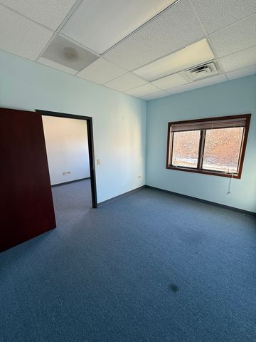 1689 N Curran Road N 202, Mchenry, IL 60050