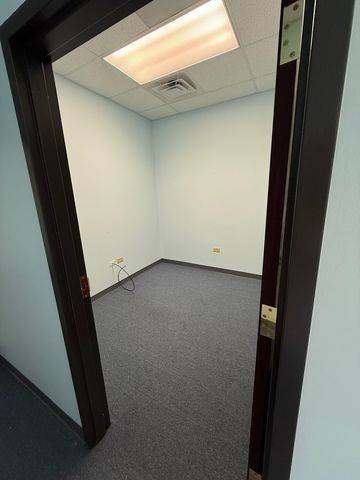 1689 N Curran Road N 202, Mchenry, IL 60050