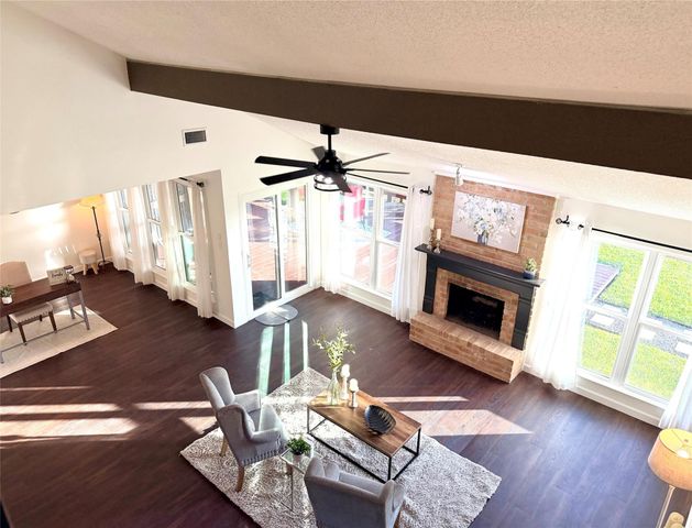 7215 Creek Crest Drive, Houston, TX 77095