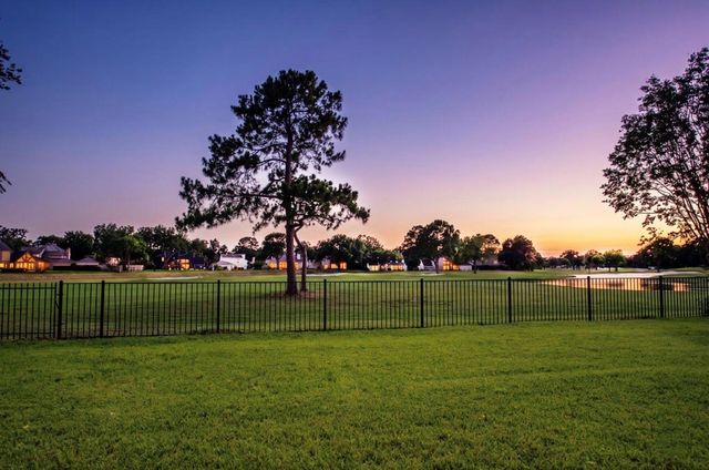 7215 Creek Crest Drive, Houston, TX 77095