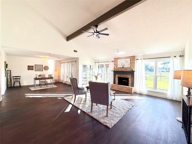 7215 Creek Crest Drive, Houston, TX 77095