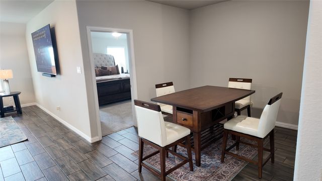 692 Avalon Drive, Waxahachie, TX 75165