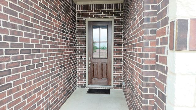 692 Avalon Drive, Waxahachie, TX 75165