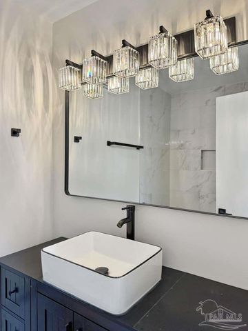 7605 Harvey St, Pensacola, FL 32506