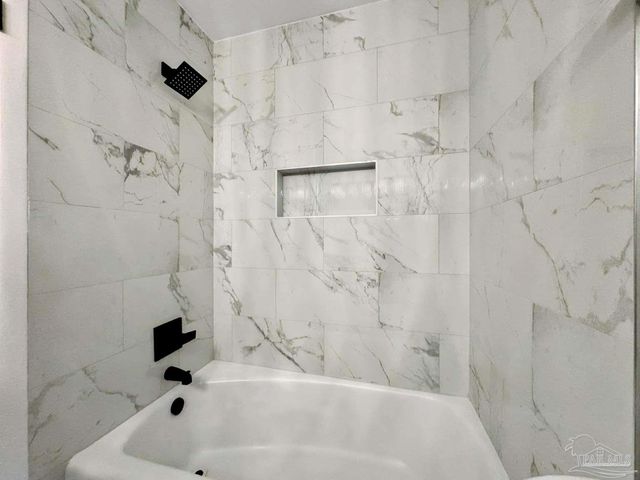 7605 Harvey St, Pensacola, FL 32506