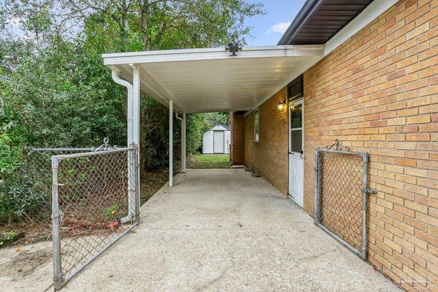 7605 Harvey St, Pensacola, FL 32506