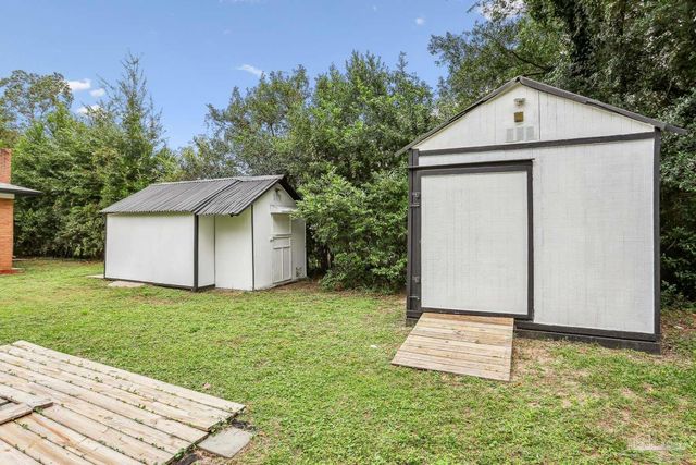 7605 Harvey St, Pensacola, FL 32506