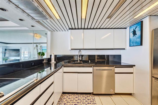 3000 E Sunrise Blvd PHB, Fort Lauderdale, FL 33304