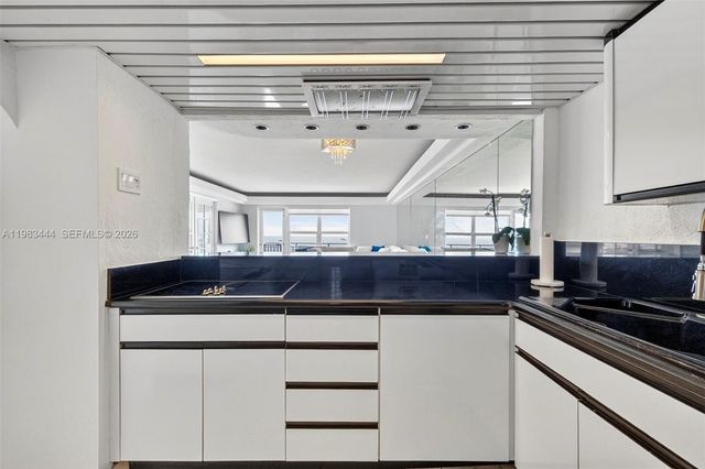 3000 E Sunrise Blvd PHB, Fort Lauderdale, FL 33304