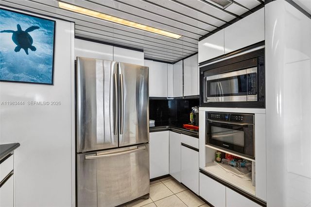 3000 E Sunrise Blvd PHB, Fort Lauderdale, FL 33304