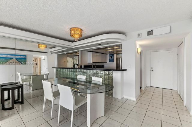 3000 E Sunrise Blvd PHB, Fort Lauderdale, FL 33304