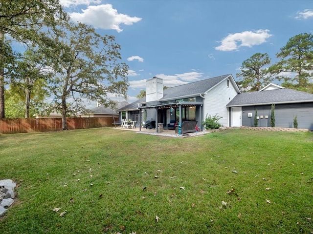 5306 Champions Drive, Lufkin, TX 75901