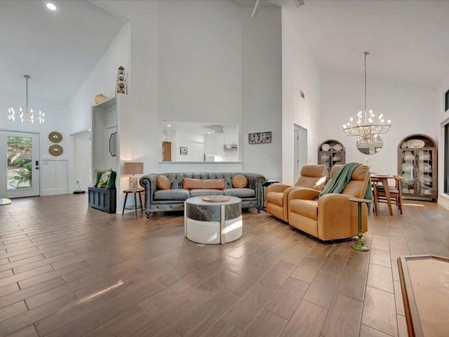 5306 Champions Drive, Lufkin, TX 75901