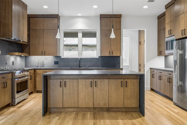 5514 Matalee Avenue, Dallas, TX 75206