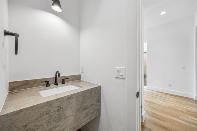 5514 Matalee Avenue, Dallas, TX 75206