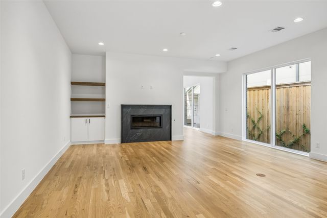 5514 Matalee Avenue, Dallas, TX 75206