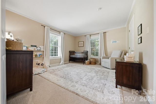 1240 10th Street Lane NW, Hickory, NC 28601
