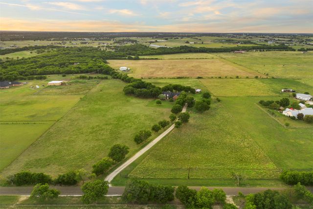 729 Bearden Road, Waxahachie, TX 75167