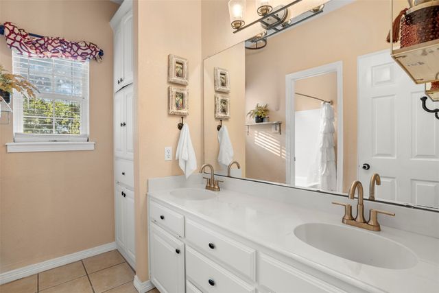 729 Bearden Road, Waxahachie, TX 75167