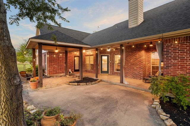 729 Bearden Road, Waxahachie, TX 75167