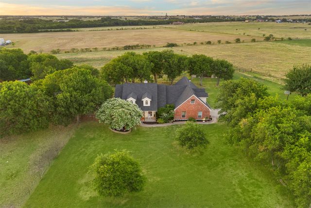 729 Bearden Road, Waxahachie, TX 75167