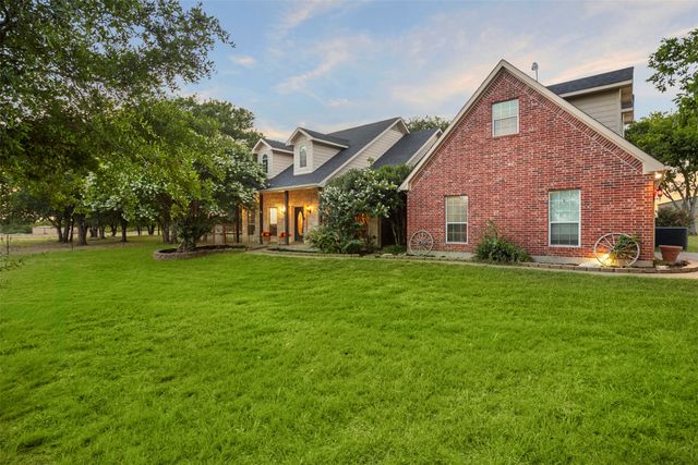 729 Bearden Road, Waxahachie, TX 75167