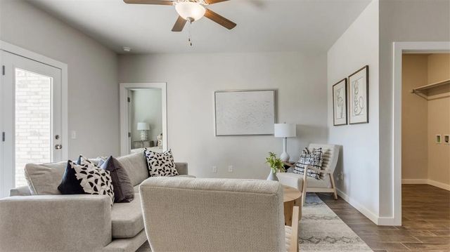 1713 Oak Way, Tuttle, OK 73089