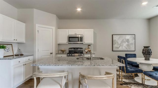 1713 Oak Way, Tuttle, OK 73089