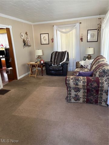 1915 Willard Avenue SE, Warren, OH 44484