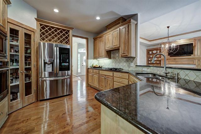 331 Shortgrass Road, Edmond, OK 73003