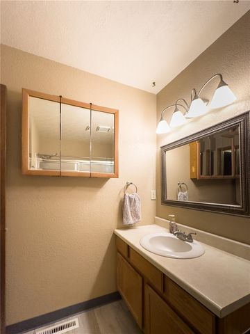 3295 Granger Avenue E 28, Billings, MT 59102