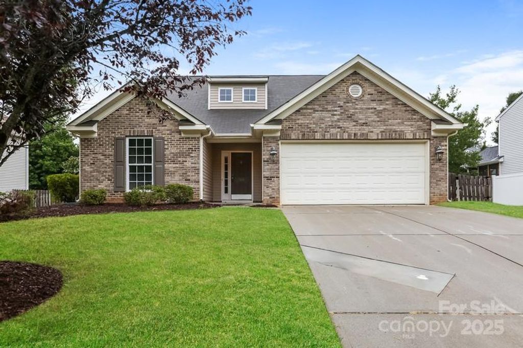128 Edgington Street, Mooresville, NC 28115