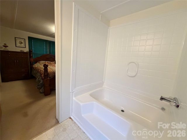 5720 Skyway Drive, Conover, NC 28613