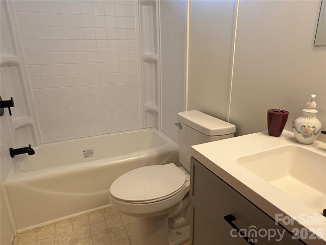 5720 Skyway Drive, Conover, NC 28613