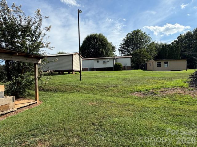 5720 Skyway Drive, Conover, NC 28613