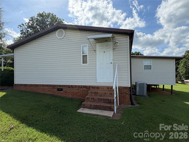5720 Skyway Drive, Conover, NC 28613